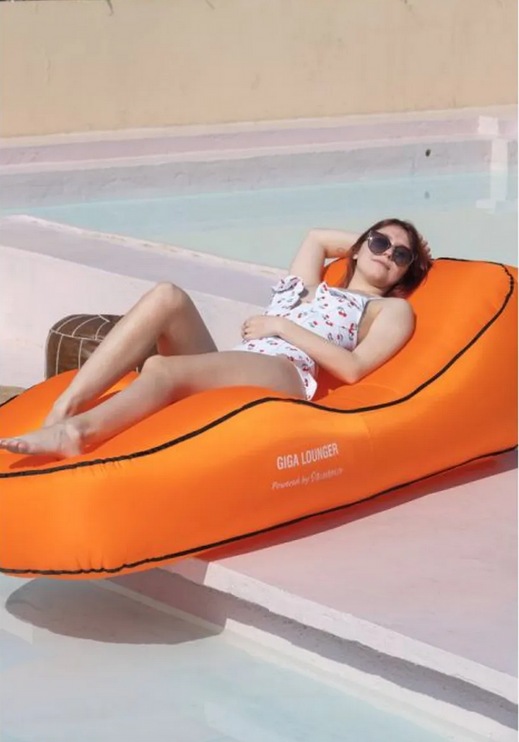 Giga oppblåsbar lounge solseng orange