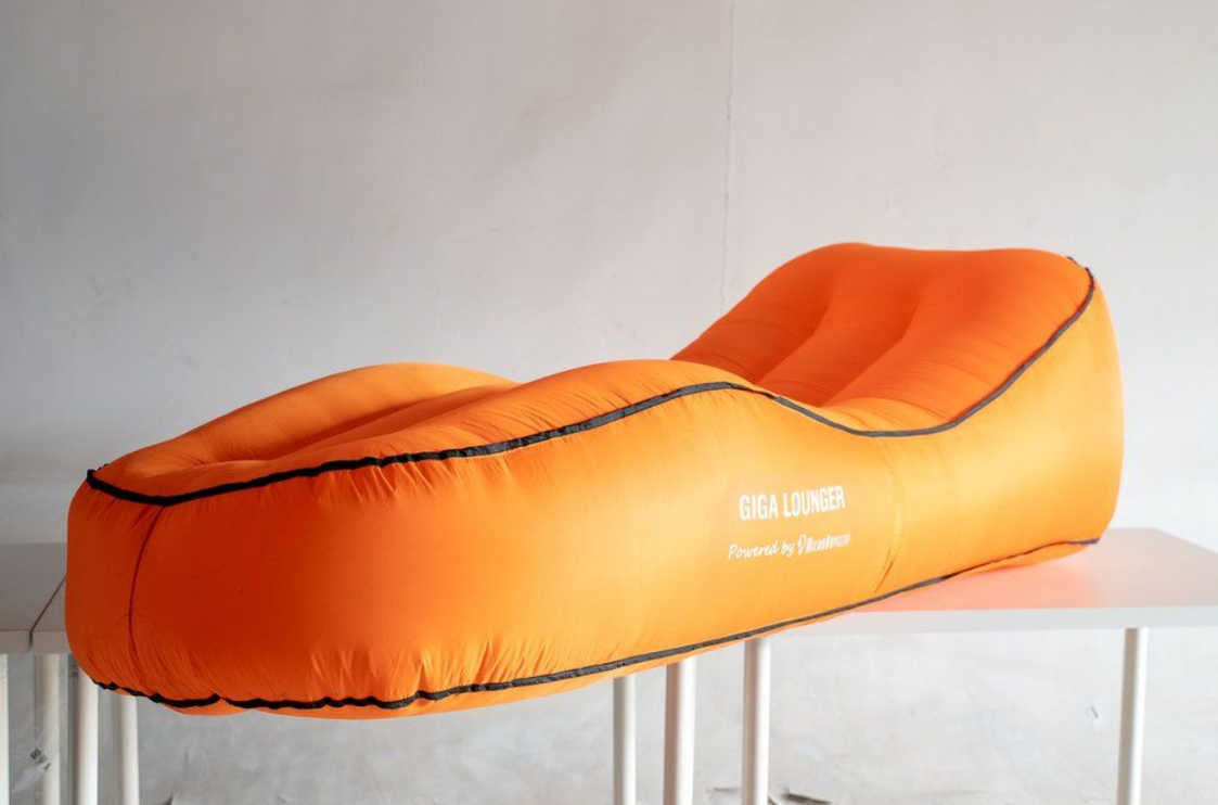Giga oppblåsbar lounge solseng orange